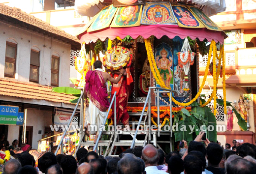 Car Festival celebrated at Kudtheri Mahamaya Temple